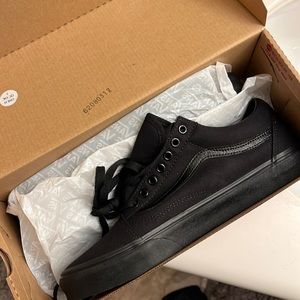 Black old skool vans